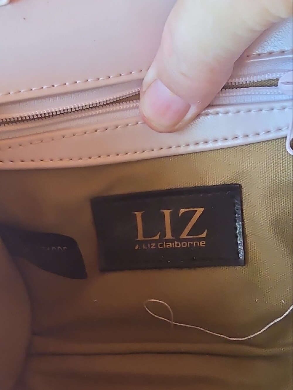 Liz Dusty Rose Crossbody Bag with Gold Accent Good Unused Condition - Picture 5 of 12